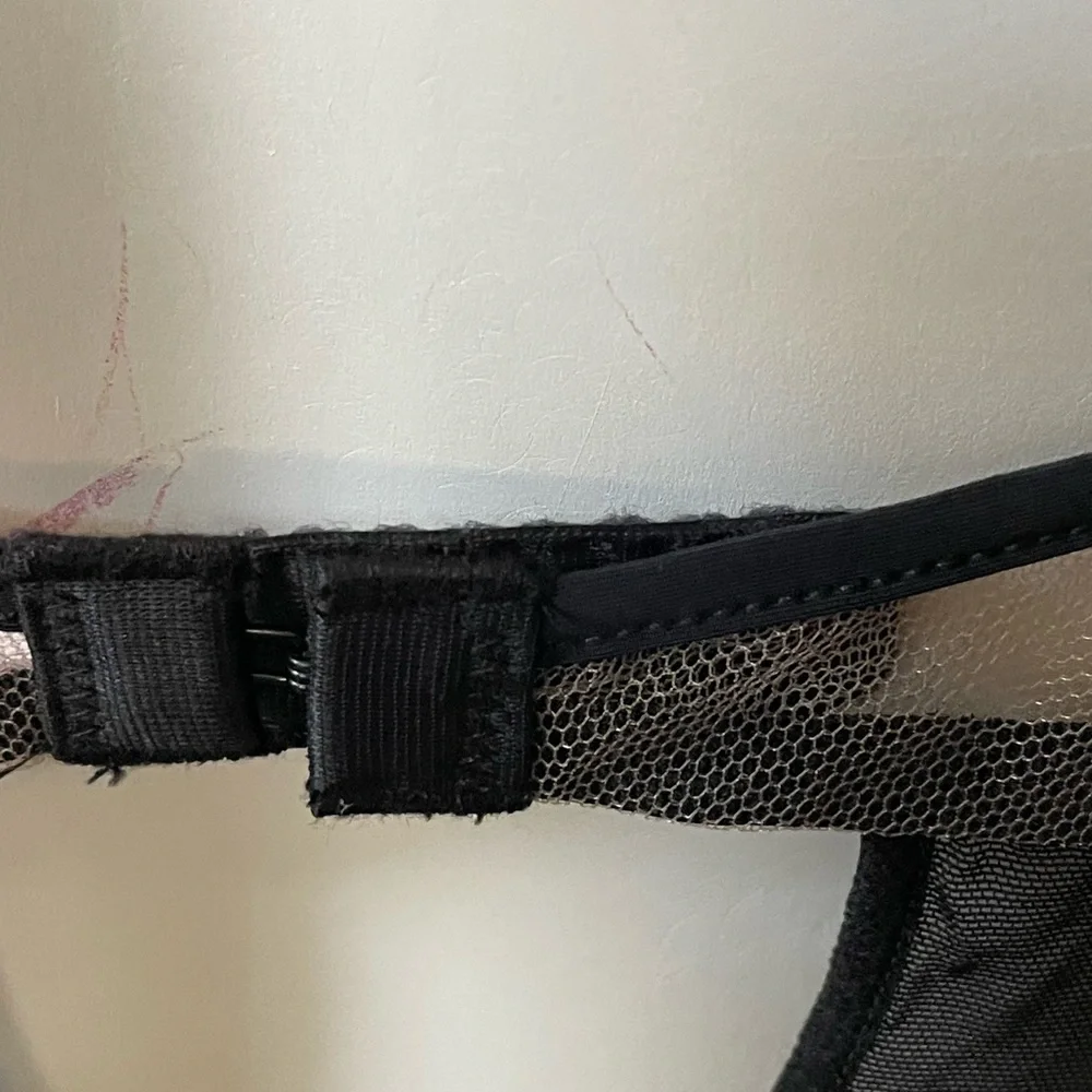 JEZEBEL NEW BLACK LACE TEDDY